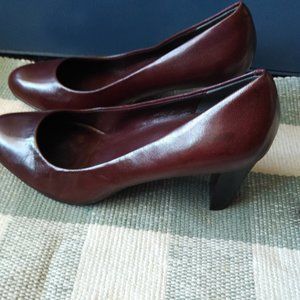 Brown Leather Pumps